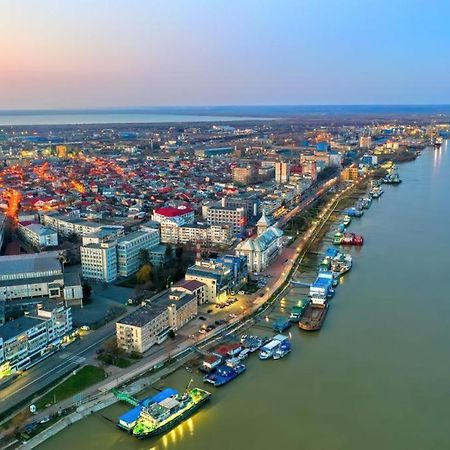 Chic Galati Apartment: Urban Escape المظهر الخارجي الصورة