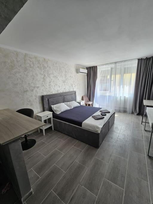 Chic Galati Apartment: Urban Escape المظهر الخارجي الصورة
